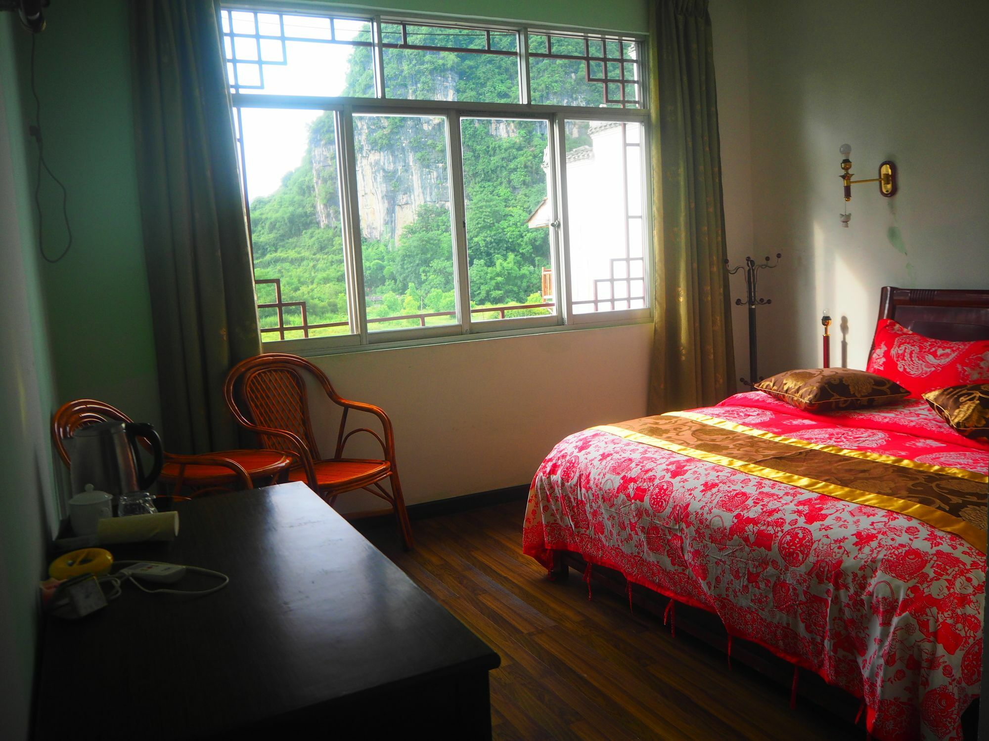 Yangshuo Moon Resort Hotel Гуйлинь Экстерьер фото